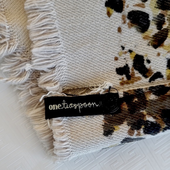 One Teaspoon Romeos with Side Splits - Picture 8 of 10